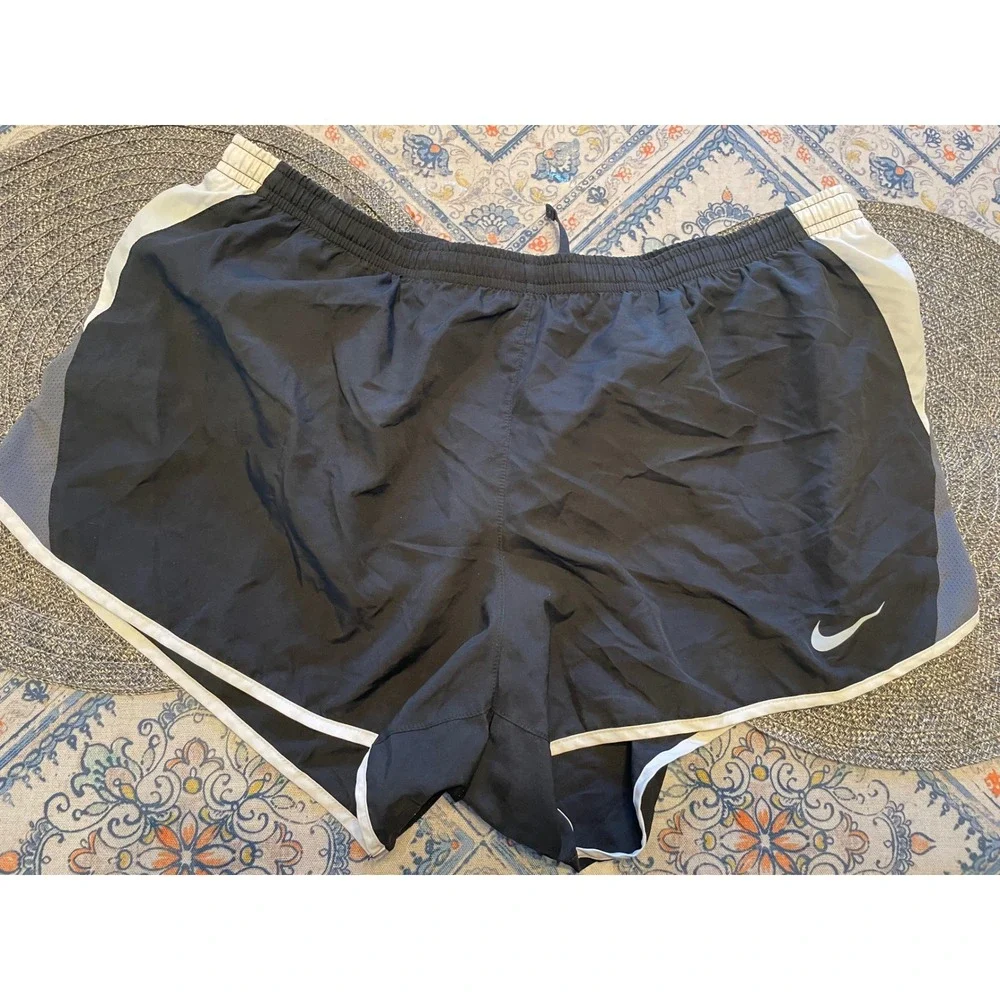Nike Dri-FIT Tempo Running Shorts Womens XXL Black White Grey Athletic Gym